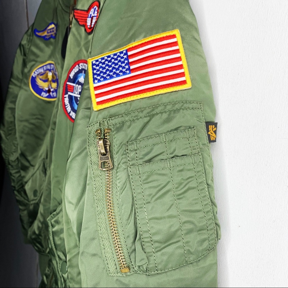 ALPHA INDUSTRIES MA-1 Classic Bomber Flight Jacket - Picture 9 of 16